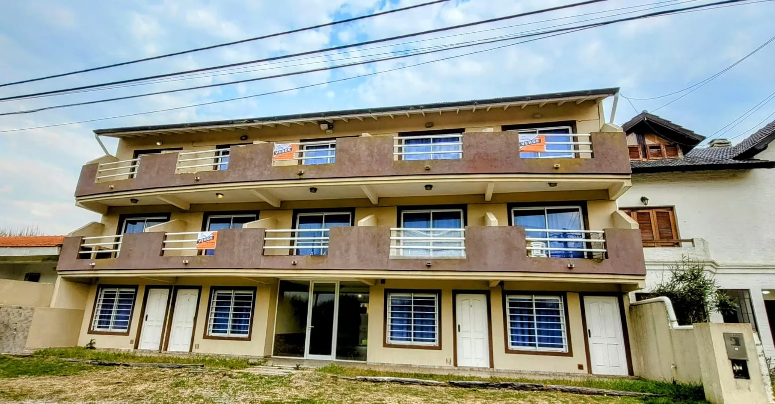 Departamento en Lucila del Mar - 2 Amb. 1* piso Frente Al Mar En La Lucila Del Mar D9 (ID 21)