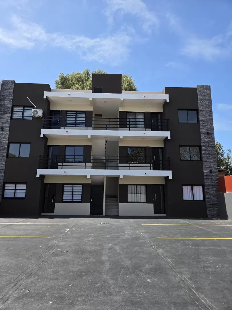 Departamento en Mar de Ajó - 3 amb. A estrenar parrilla y estacionamiento (ID 91)